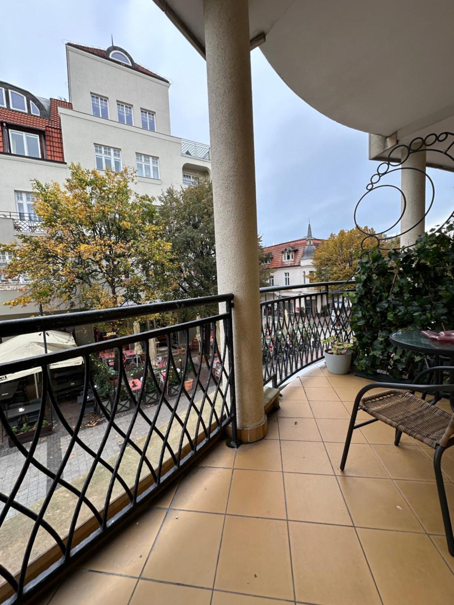 Azja, Sopot Monte Cassino, Balkon, Parking Экстерьер фото